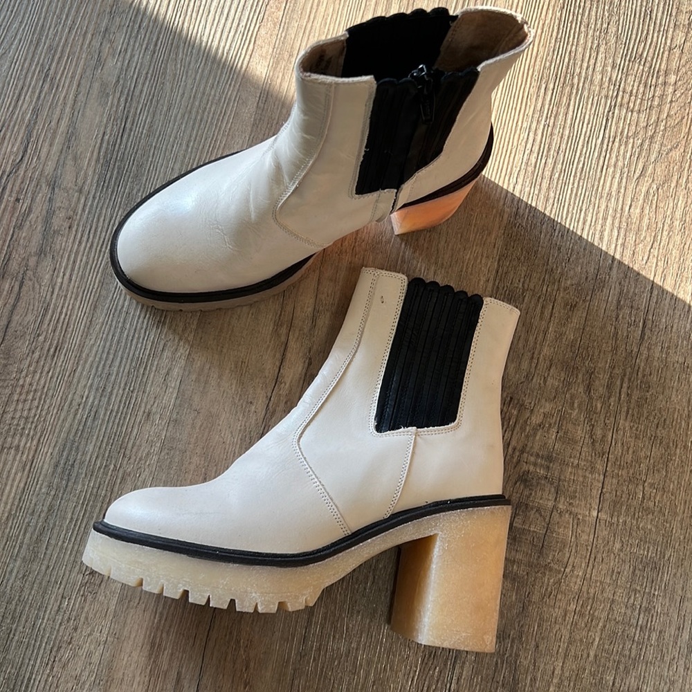 Free People James Chelsea Boots bone white leather multiple sizes